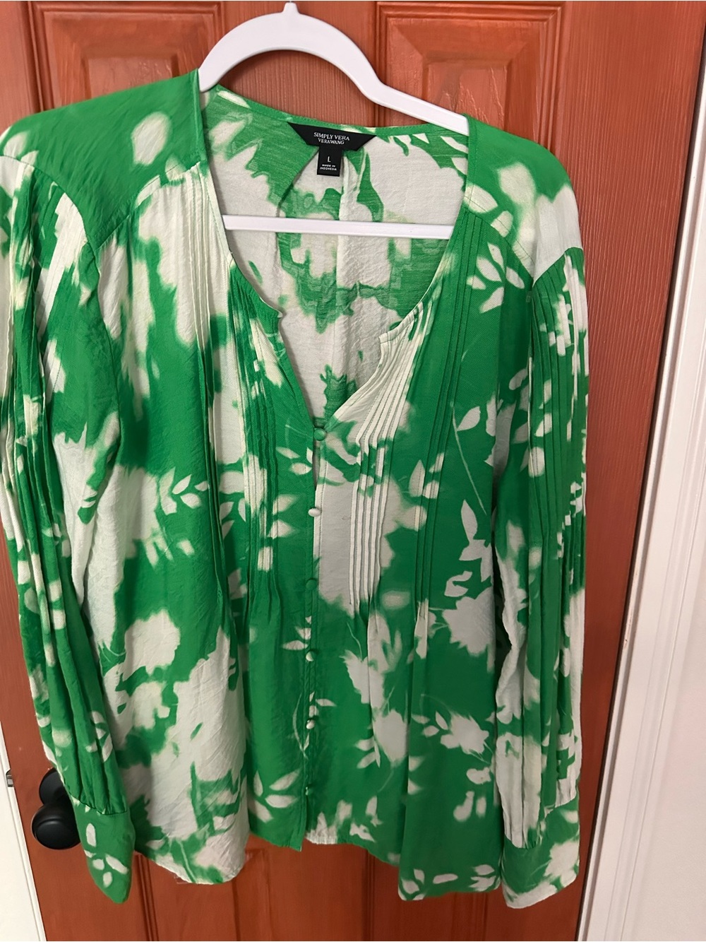 Simply Vera Vera Wang Green and White Long Sleeve Floral Tie-Dye Dress